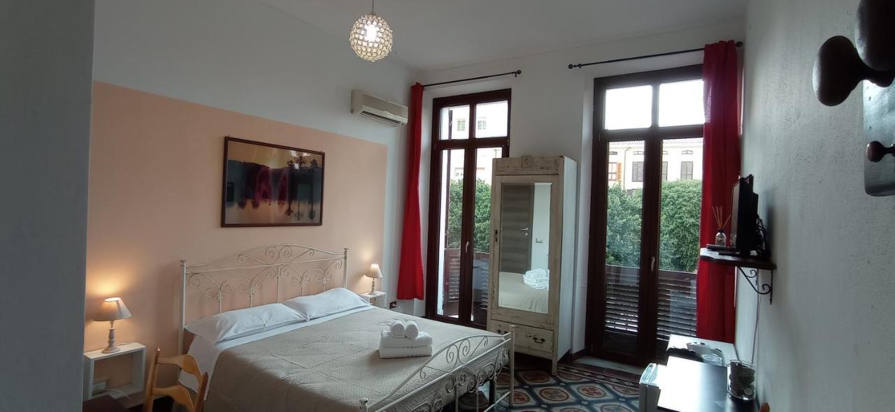 Onlyrooms III - Piazza Jenne Cagliari Exteriér fotografie