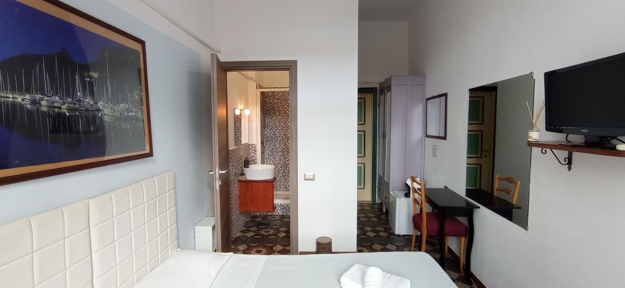 Onlyrooms III - Piazza Jenne Cagliari Exteriér fotografie